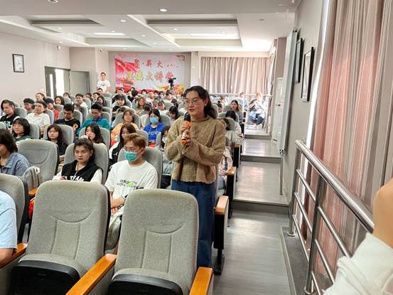 说明: fc4131cf0755b065f1157cbf3fcc1ff